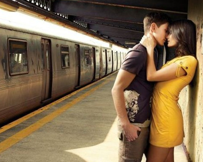 l'amore sui mezzi pubblici