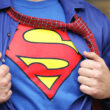 superman ruba a scuola