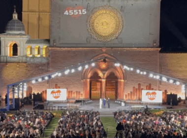 “Con il Cuore Nel Nome di Francesco 2025”: musica, solidarietà e messaggi forti dalla Basilica di Assisi